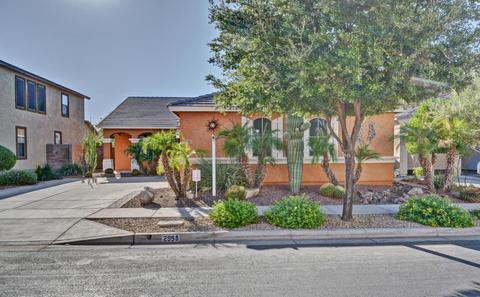 2958 S Cole Dr, Gilbert, AZ 85295 photo 3