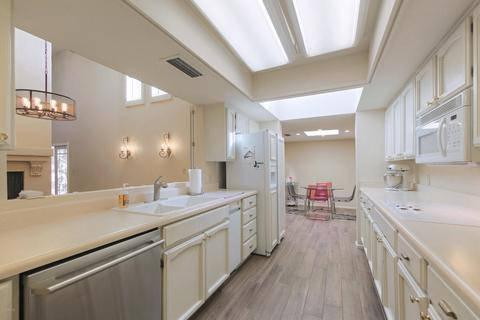 6325 N 30th Pl, Phoenix, AZ 85016 photo 11