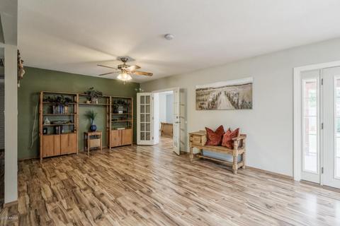 2933 S Extension Rd, Mesa, AZ 85210 photo 2