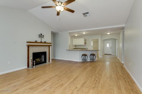 645 N Cobblestone St, Gilbert, AZ 85234 photo 2