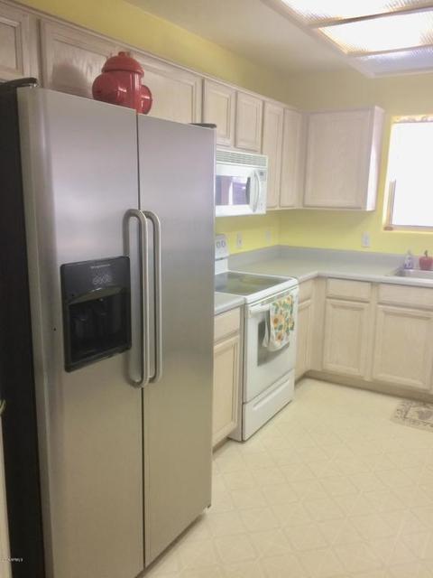 1933 E Aire Libre Ave, Phoenix, AZ 85022 photo 12