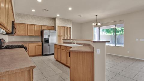 882 E Toledo St, Gilbert, AZ 85295 photo 12