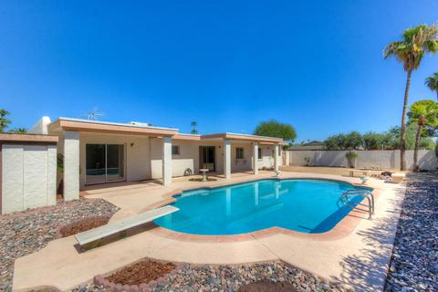 4501 W Echo Ln, Glendale, AZ 85302 photo 6