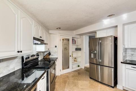 3943 E Whitton Ave, Phoenix, AZ 85018 photo 8