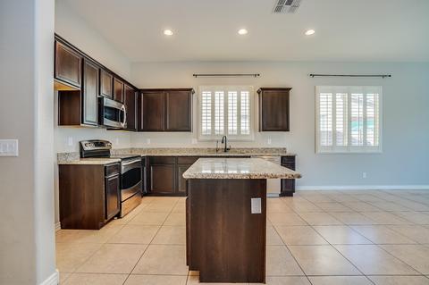 2177 E Indian Wells Dr, Gilbert, AZ 85298 photo 2