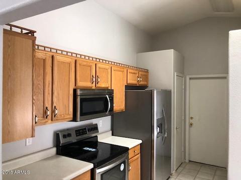 742 W Orange Dr, Gilbert, AZ 85233 photo 2