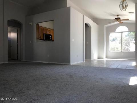 742 W Orange Dr, Gilbert, AZ 85233 photo 3