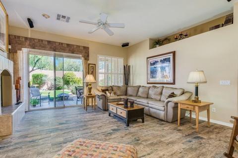 5264 E Patrick Ln, Phoenix, AZ 85054 photo 4