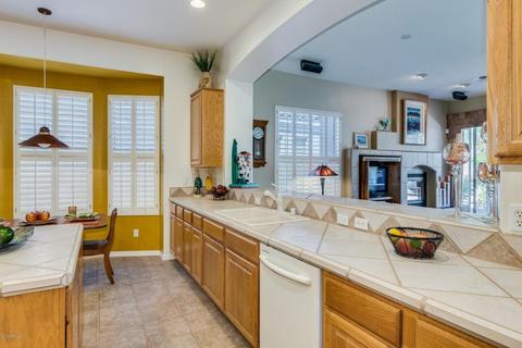 5264 E Patrick Ln, Phoenix, AZ 85054 photo 6
