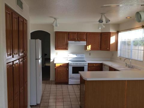1210 E Michelle Dr, Phoenix, AZ 85022 photo 6