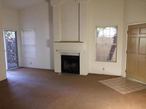 1210 E Michelle Dr, Phoenix, AZ 85022 photo 2