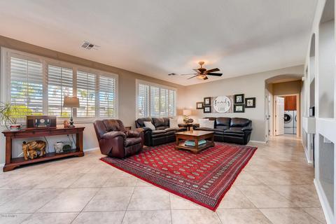 528 E Benrich Dr, Gilbert, AZ 85295 photo 3