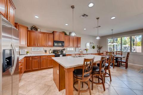 528 E Benrich Dr, Gilbert, AZ 85295 photo 2