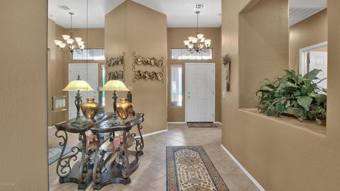 322 W Temple Ct, Gilbert, AZ 85233 photo 2