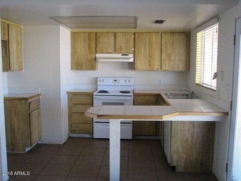 7738 W Earll Dr, Phoenix, AZ 85033 photo 3