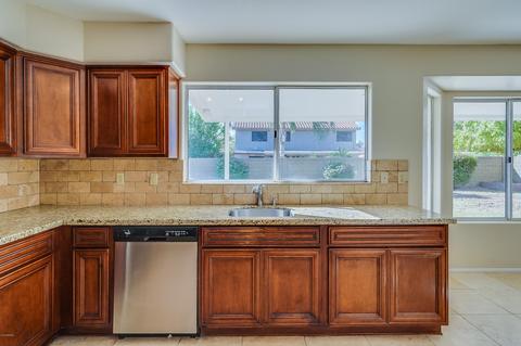 4565 E Villa Rita Dr, Phoenix, AZ 85032 photo 3