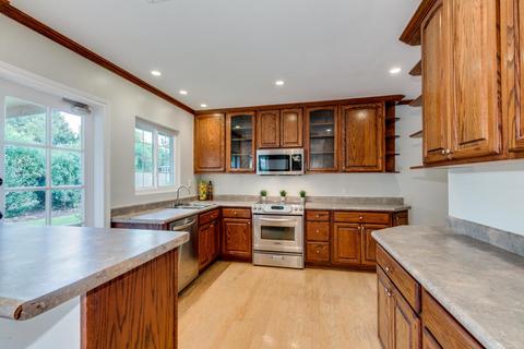 3325 N 50th Pl, Phoenix, AZ 85018 photo 9