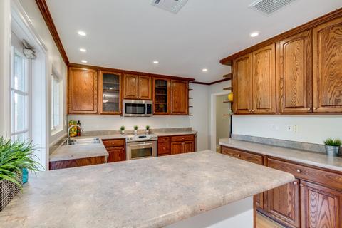 3325 N 50th Pl, Phoenix, AZ 85018 photo 8