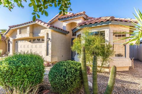 2216 E Robin Ln, Phoenix, AZ 85024 photo 3