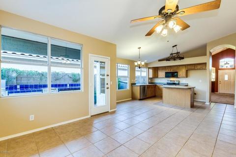 2216 E Robin Ln, Phoenix, AZ 85024 photo 11