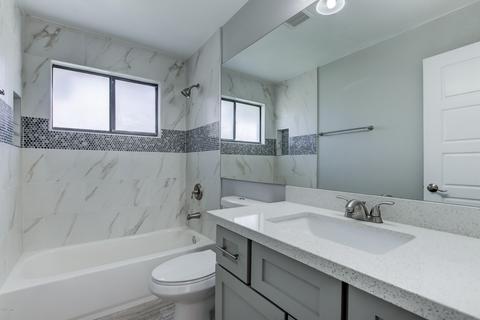3047 E Pinchot Ave, Phoenix, AZ 85016 photo 11