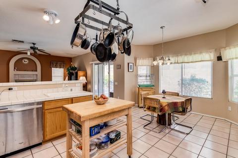 2484 E Glenhaven Dr, Phoenix, AZ 85048 photo 9