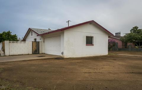7915 W Avalon Dr, Phoenix, AZ 85033 photo 2