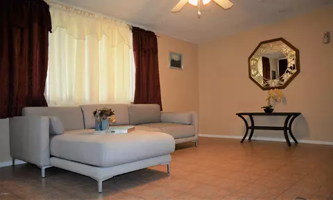 3719 W Dunlap Ave, Phoenix, AZ 85051 photo 1
