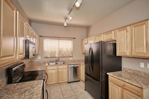 748 E Cantebria Dr, Gilbert, AZ 85296 photo 2