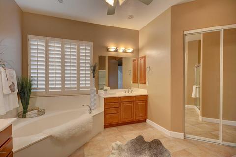 4485 E Timberline Ct, Gilbert, AZ 85297 photo 11