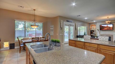 4485 E Timberline Ct, Gilbert, AZ 85297 photo 3