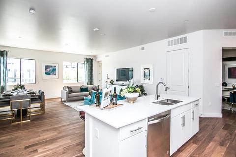 3131 N Central Ave #5006, Phoenix, AZ 85012 photo 2