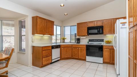 6642 E Vanguard St, Mesa, AZ 85215 photo 2