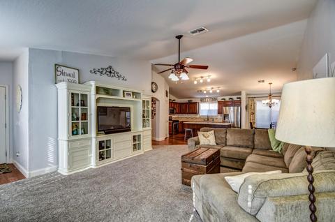 2893 E Crescent Way, Gilbert, AZ 85298 photo 5