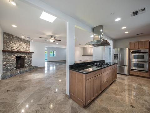 5402 E Avalon Dr, Phoenix, AZ 85018 photo 9