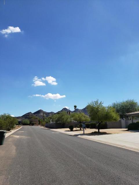 1522 E Griswold Rd, Phoenix, AZ 85020 photo 2