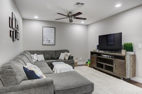 138 W Hackamore Ave, Gilbert, AZ 85233 photo 32