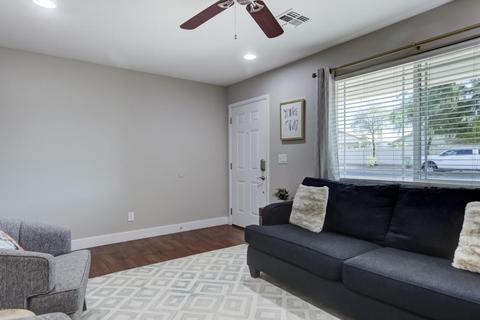 138 W Hackamore Ave, Gilbert, AZ 85233 photo 7