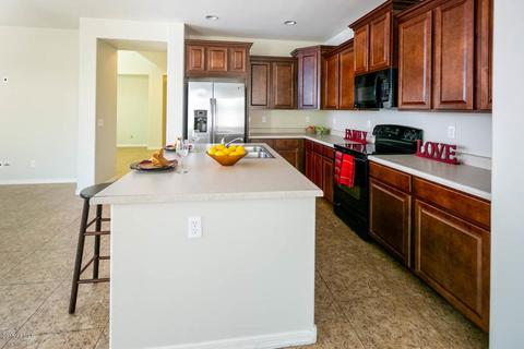 1160 E Blue Spruce Ln, Gilbert, AZ 85298 photo 2