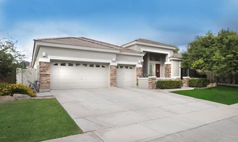 2898 E Marlene Dr, Gilbert, AZ 85296 photo 2