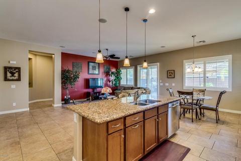 2246 E Indian Wells Dr, Gilbert, AZ 85298 photo 5