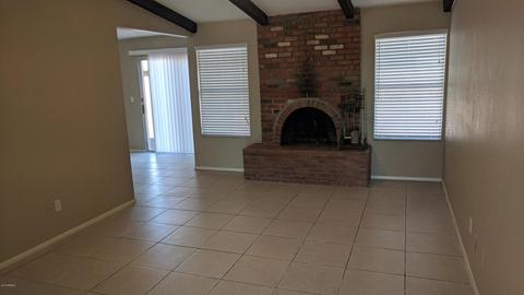 7628 W Wolf St, Phoenix, AZ 85033 photo 3