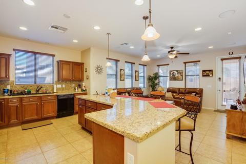 3246 E Greenview Dr, Gilbert, AZ 85298 photo 4