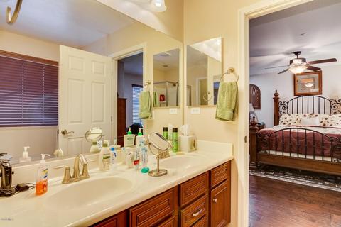 3246 E Greenview Dr, Gilbert, AZ 85298 photo 17