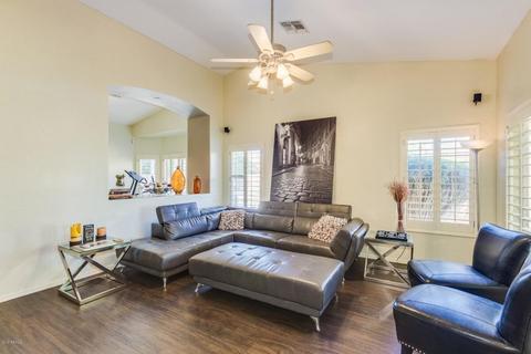 621 Eagle Ln, Gilbert, AZ 85296 photo 2