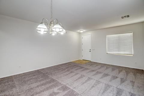 1629 S Starling Dr, Gilbert, AZ 85295 photo 4