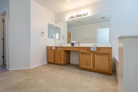 1629 S Starling Dr, Gilbert, AZ 85295 photo 21