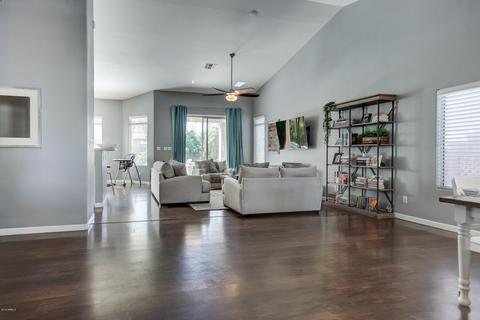 229 E Palomino Ct, Gilbert, AZ 85296 photo 4