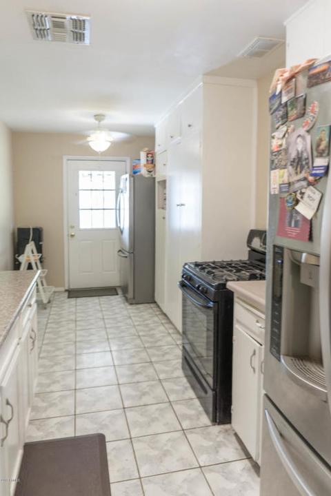 1749 E Pleasant Ln, Phoenix, AZ 85042 photo 9