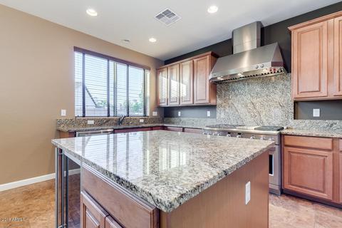 648 E Charlevoix Ave, Gilbert, AZ 85297 photo 2